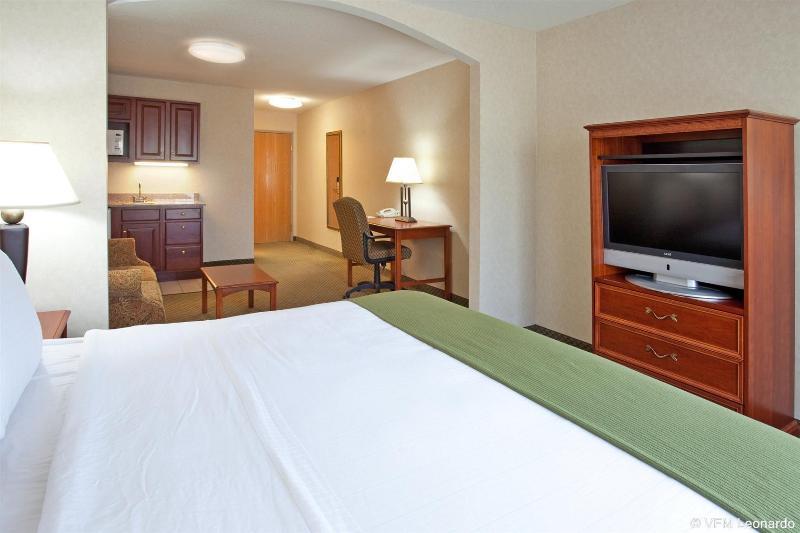 Holiday Inn Express Hotel & Suites Elkhart-South Екстериор снимка